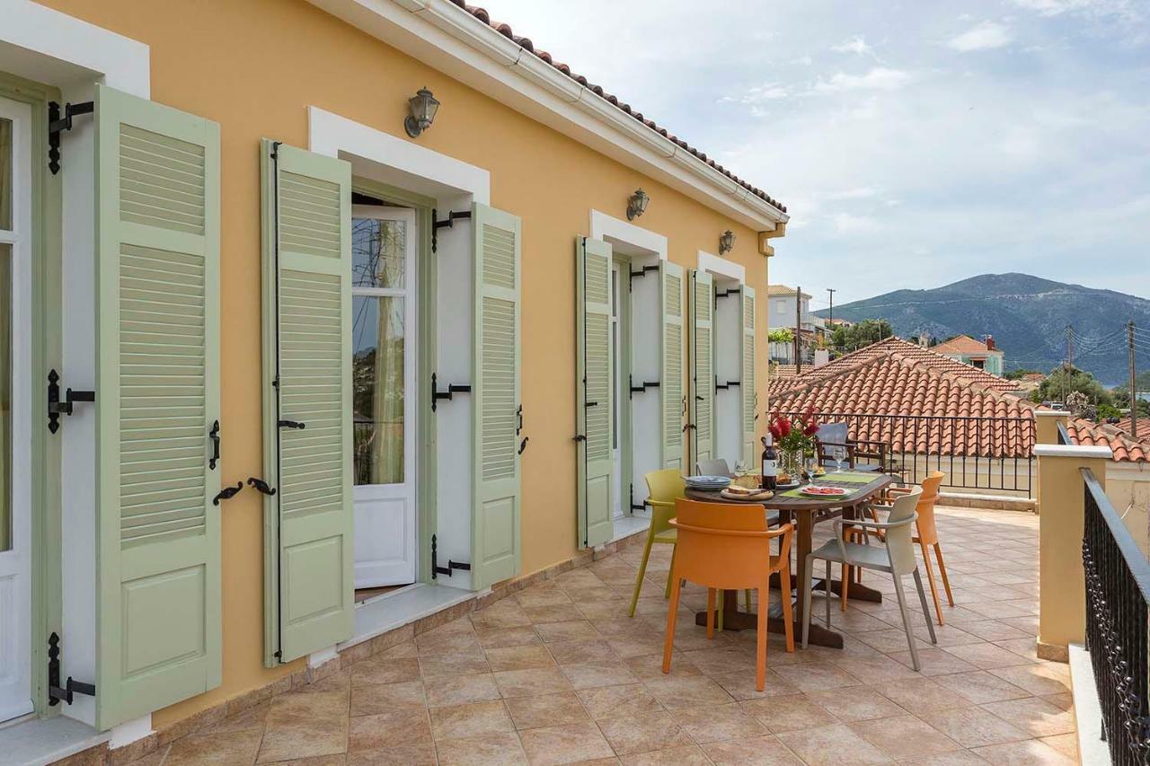 Yellow House Ithaca Vathy  Luaran gambar