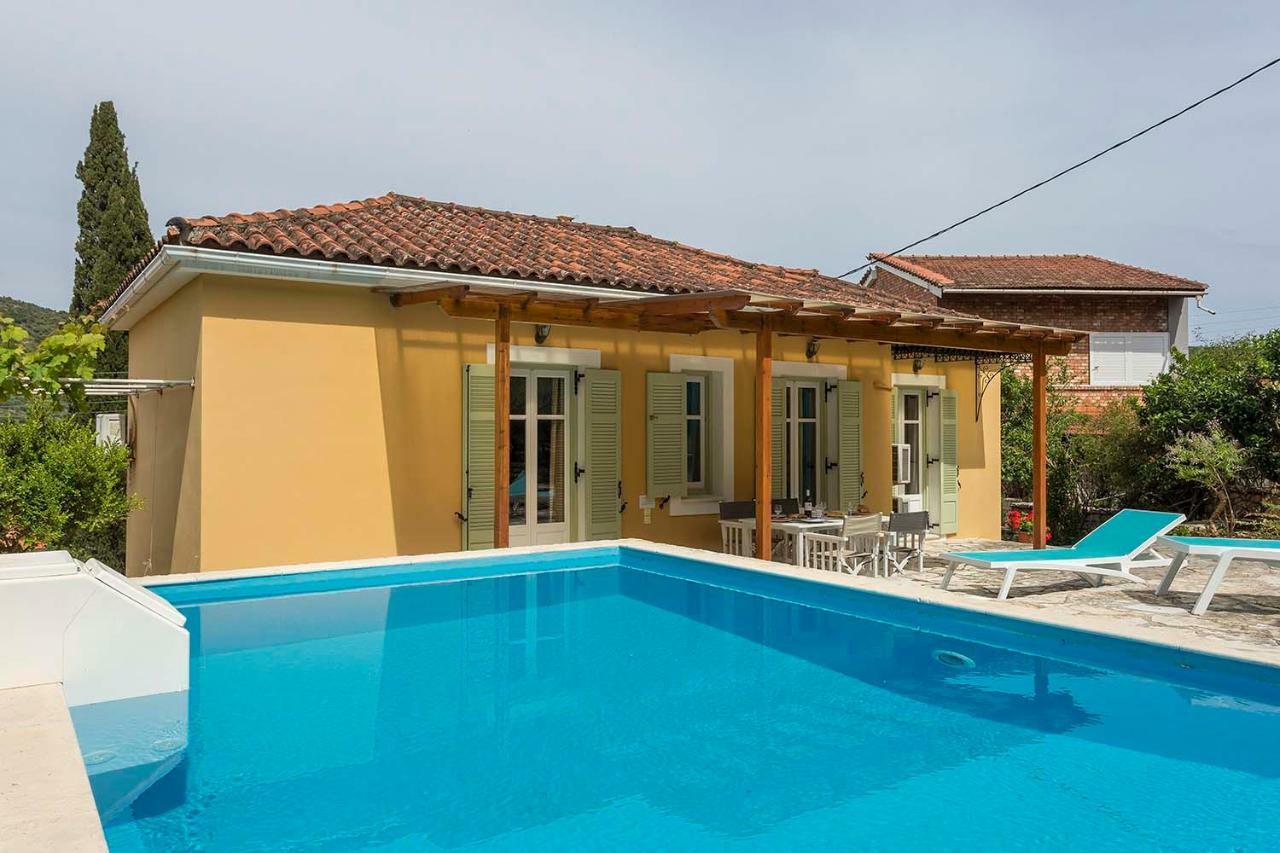Yellow House Ithaca Vathy  Luaran gambar